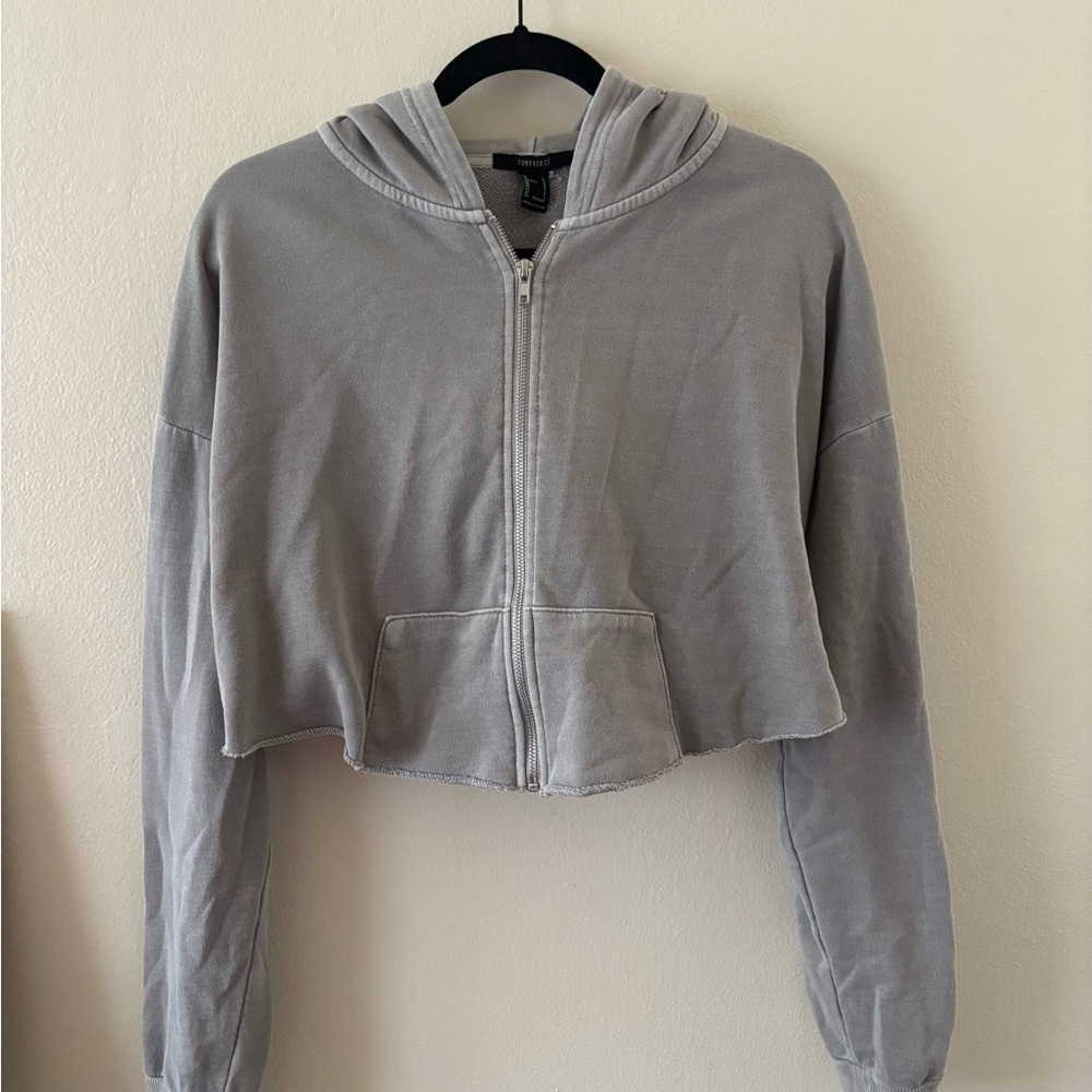 Forever 21 Light Gray Zip-Up Cropped Hoodie